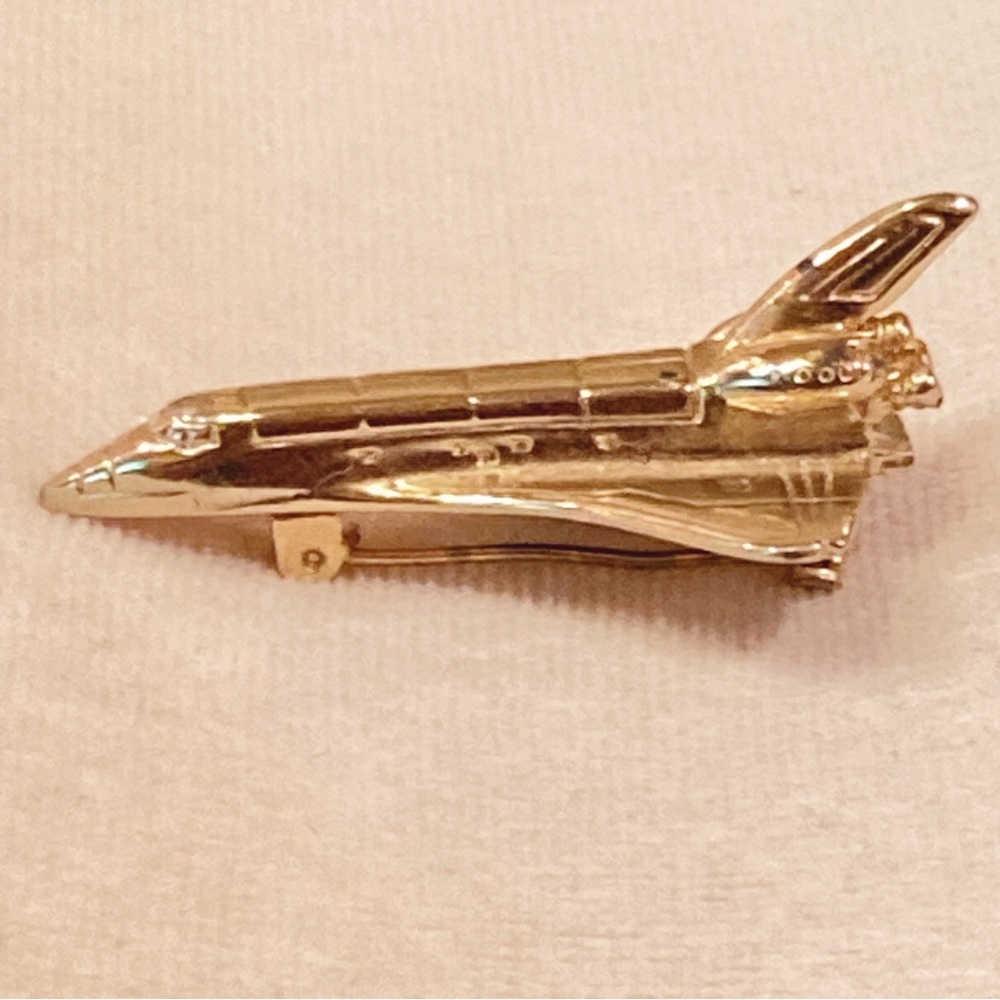 Vintage Fort Space Shuttle Pin Signed Gold Tone Metal
